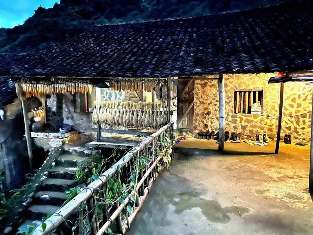 Hoàng Công Bản Giốc Homestay Cao Bang Exterior foto